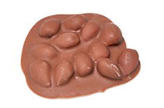 ΒΡΑΧΑΚΙ ΜΕ ΣΟΚΟΛΑΤΑ ΓΑΛΑΚΤΟΣ ΚΑΙ ΚΑΒΟΥΡΔΙΣΜΕΝΟ ΑΜΥΓΔΑΛΟ